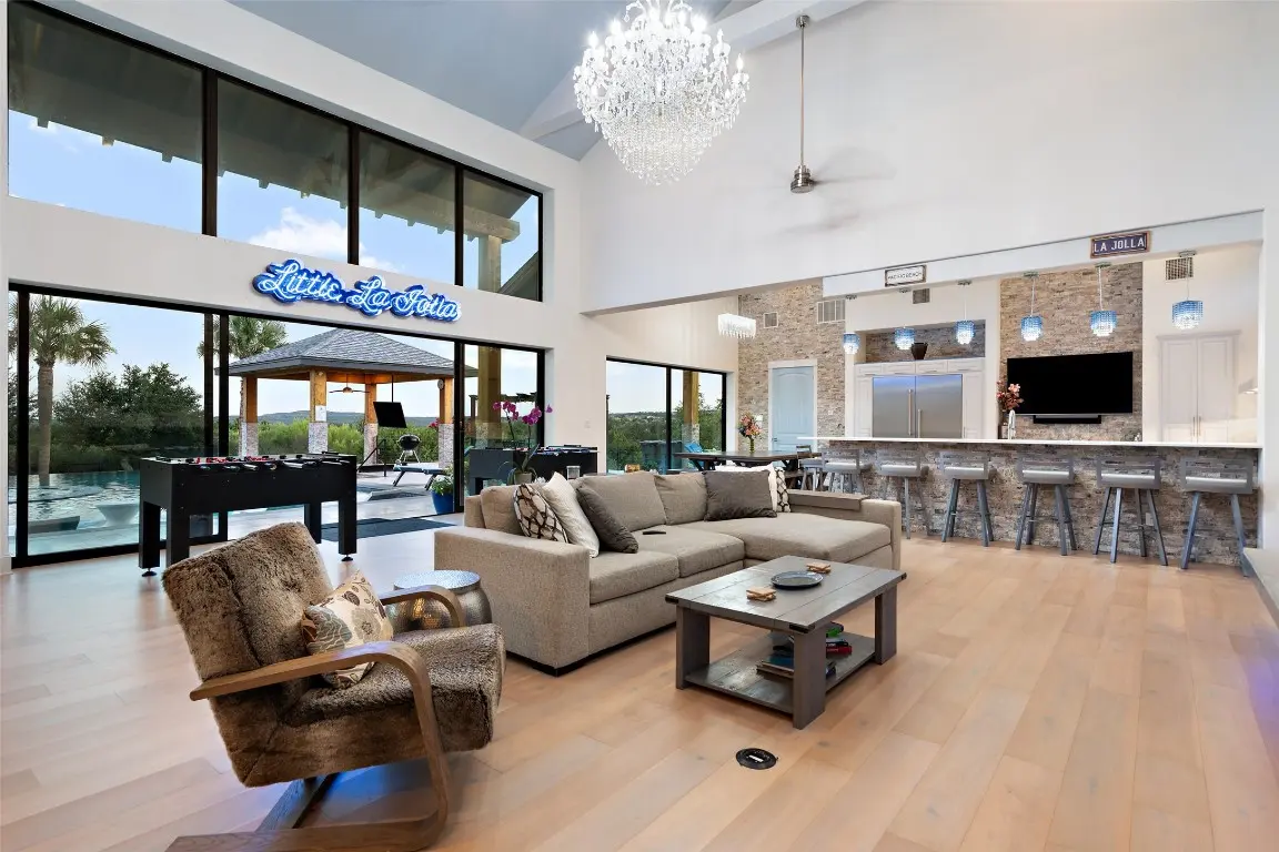 Outdoor Lounge